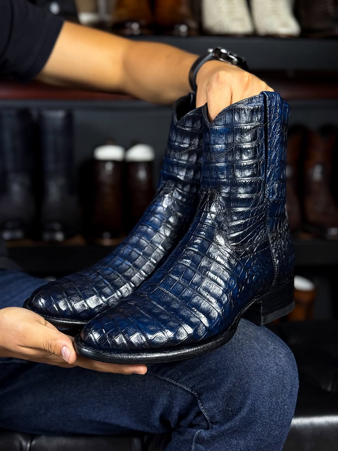 Full Crocodile Fuscus Boots Oval